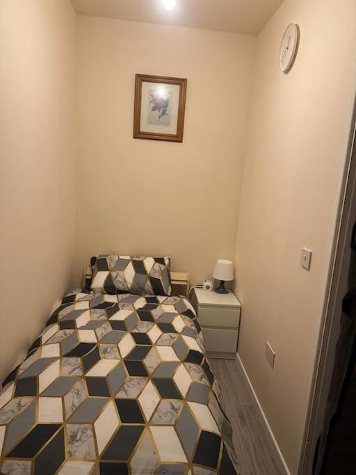 Haven - Beautiful 3 Bedroom House Ballynahinch ภายนอก รูปภาพ